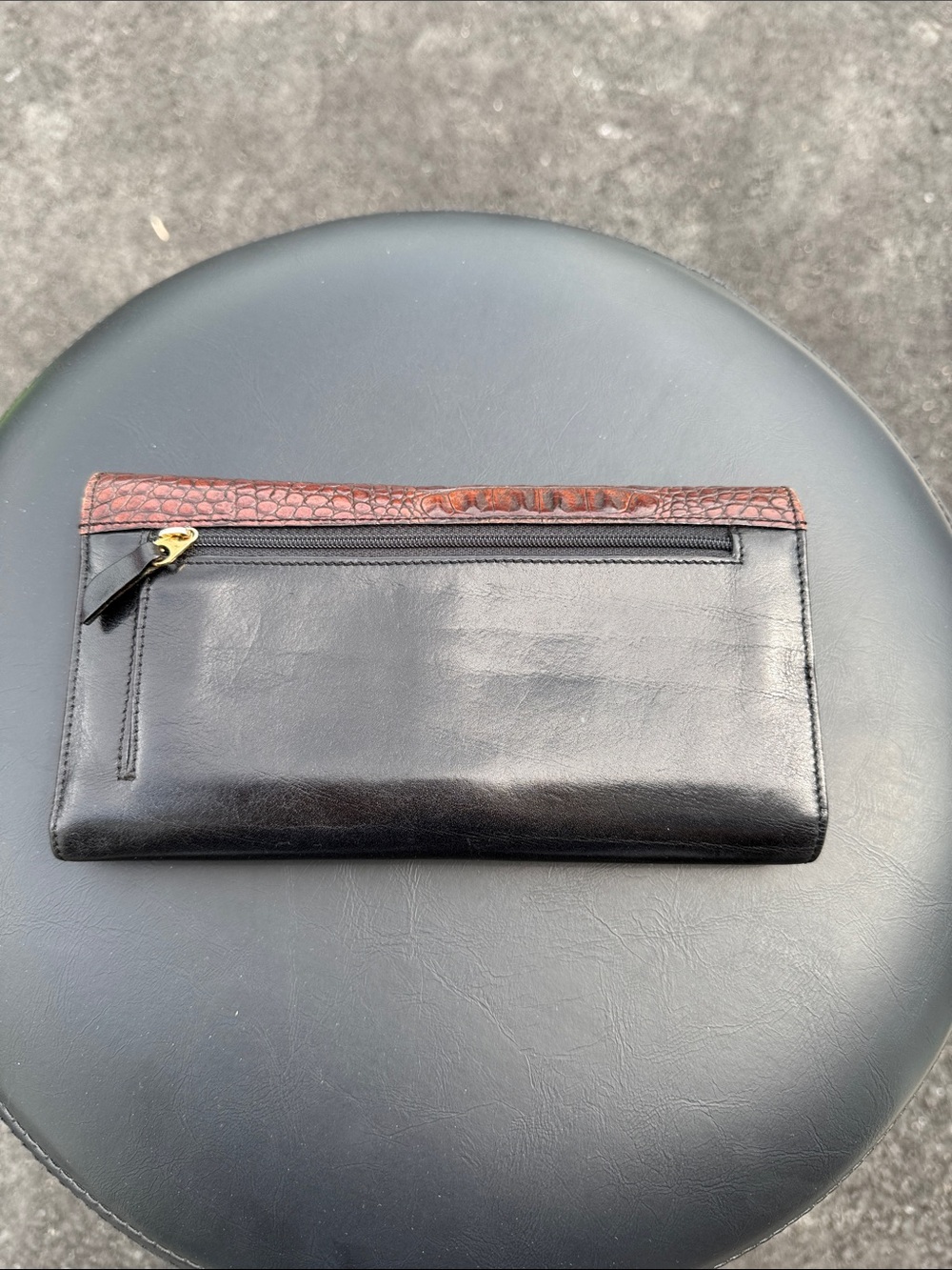 Brahmin Black Leather Clutch Wallet with Gold Snap - Picture 6 of 6